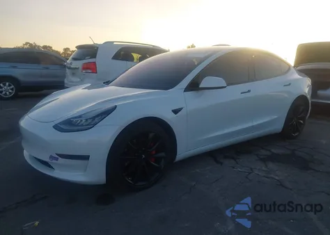 2018 Tesla Model 3 Long Range/Mid Range from USA, damaged, VIN 5YJ3E1EAXJF052518